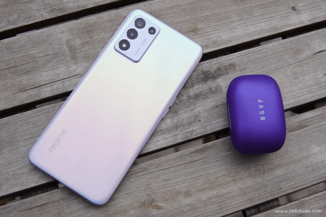 【2022手机千元标杆】真我 Q3s 144Hz屏幕+5000mAh电池,价格跳水至1199元!