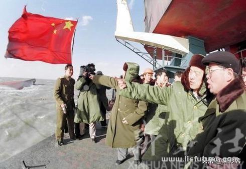 沉船天体海滩图片（1999年山东“大舜号”海难纪实照片）