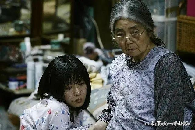 小偷家族深度解析 看一次哭一次，高分催泪佳作