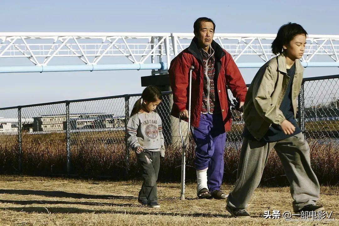小偷家族深度解析 看一次哭一次，高分催泪佳作