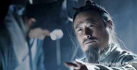 秦朝当红丞相李斯被腰斩时说了什么