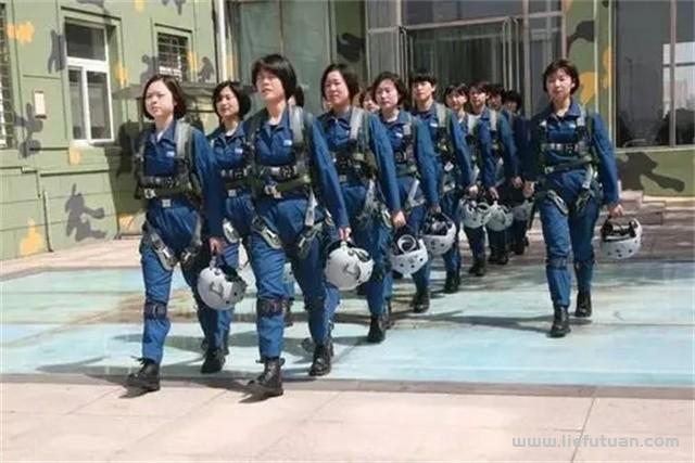 中国首位女宇航员——刘洋 中国首位女宇航员——刘洋