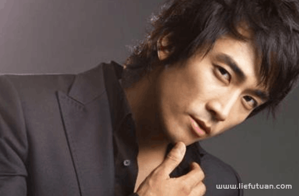 韩国男明星人气排行榜 给韩国“演技最好的11位男演员”排个名