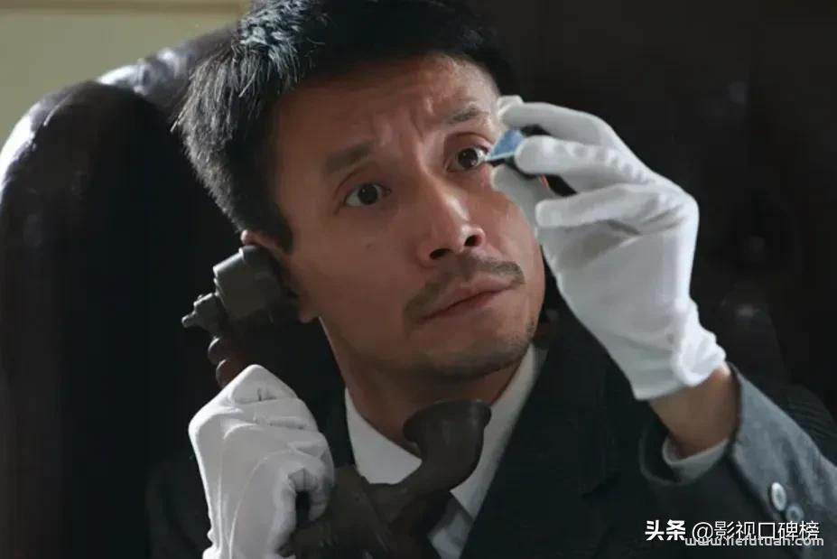 江珊的老公是谁？晒剧组合照，半路夫妻依旧可以甜蜜，女大三抱金砖