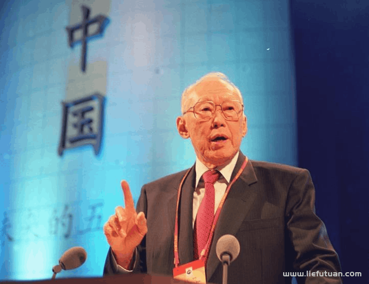 华裔是什么,算中国人吗？教你如何认识华侨、华人、华裔、华族的区别？