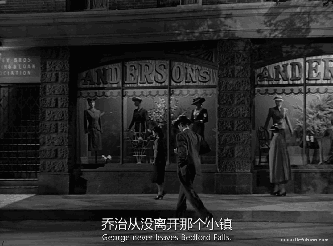 美国人圣诞节必看的电影之一，流行程度如同《还珠格格》