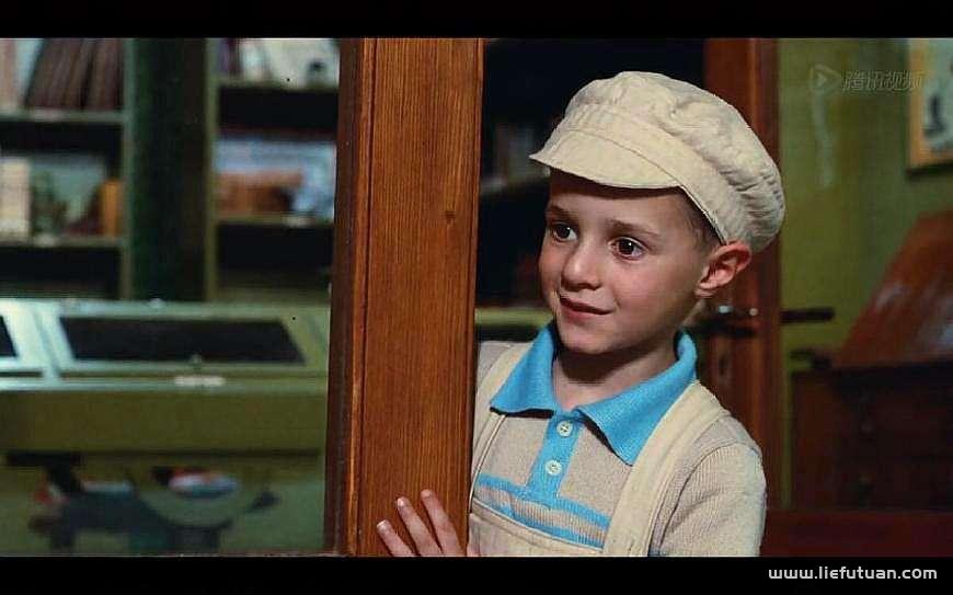 搞笑的电影有哪些：10部搞笑喜剧电影，评分均在9.0以上，爆笑不止，根本停不下来