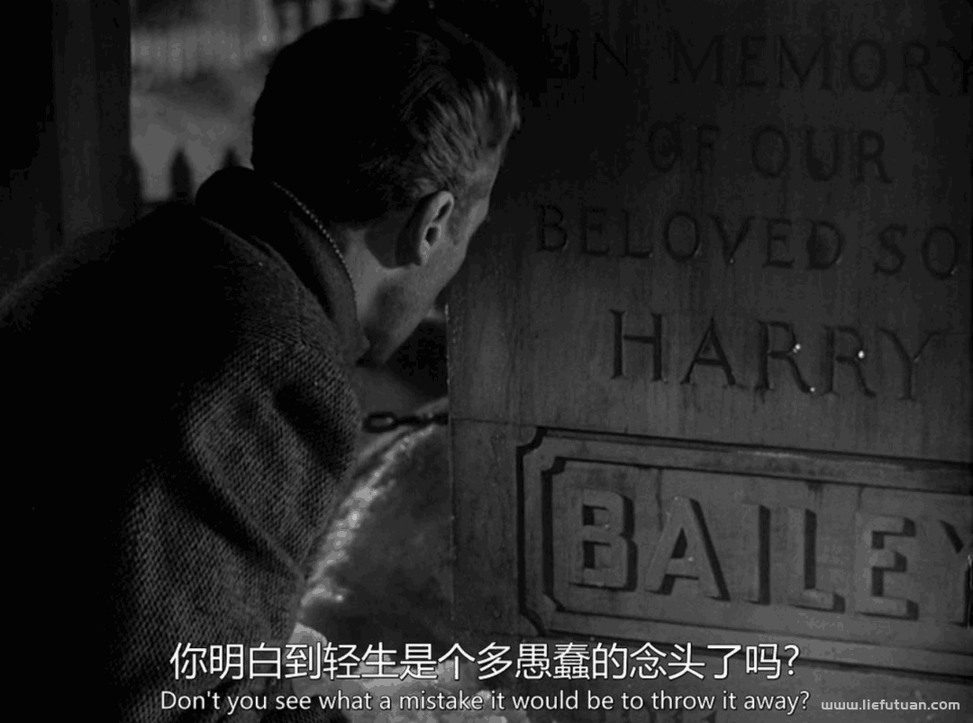 美国人圣诞节必看的电影之一，流行程度如同《还珠格格》