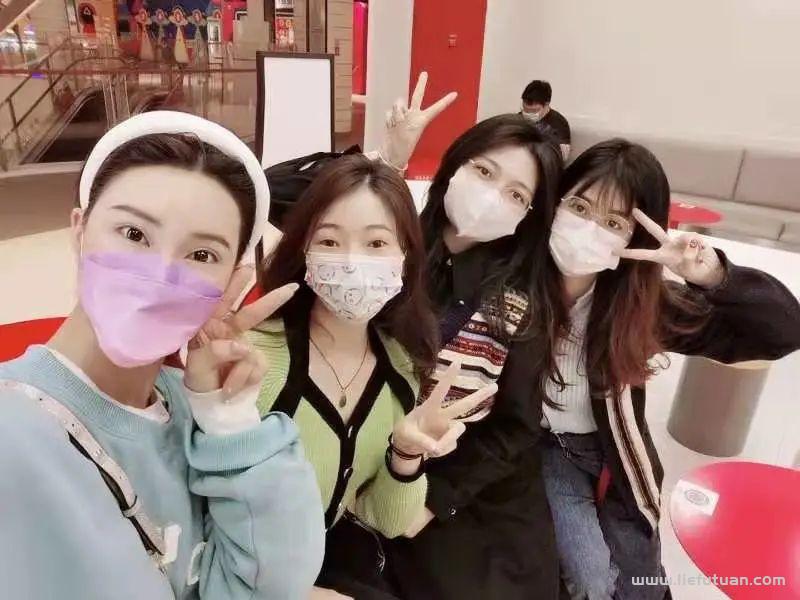 直播6天0销量，狠心转型后，她一晚上卖掉3万件高端货