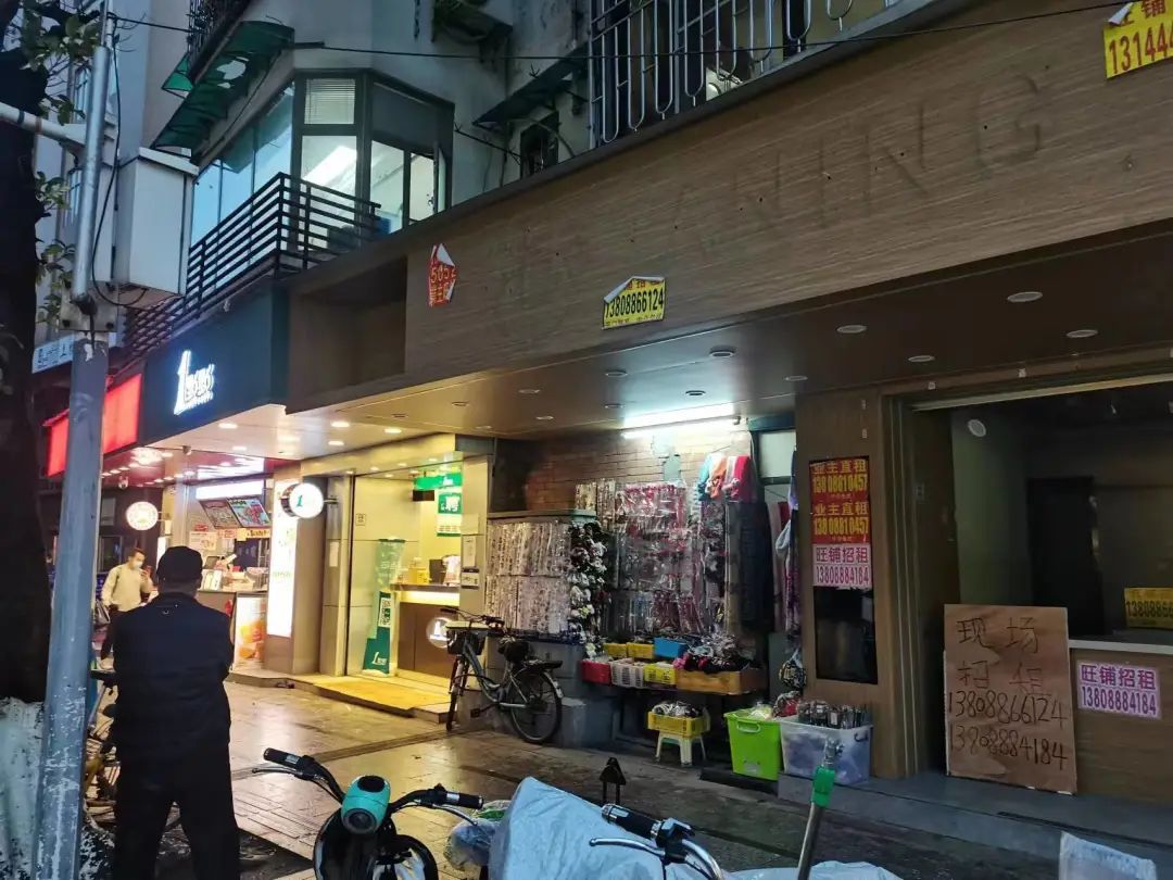 看看投100万开甜品店，脑袋被门夹了