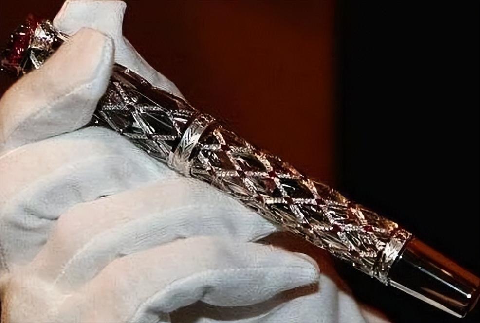 世界上最豪华的钢笔【盘点世界上最昂贵的10支钢笔】