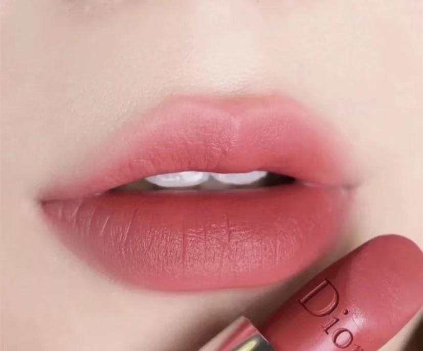 迪奥口红什么颜色好看（迪奥最值得入手的热门口红色号）