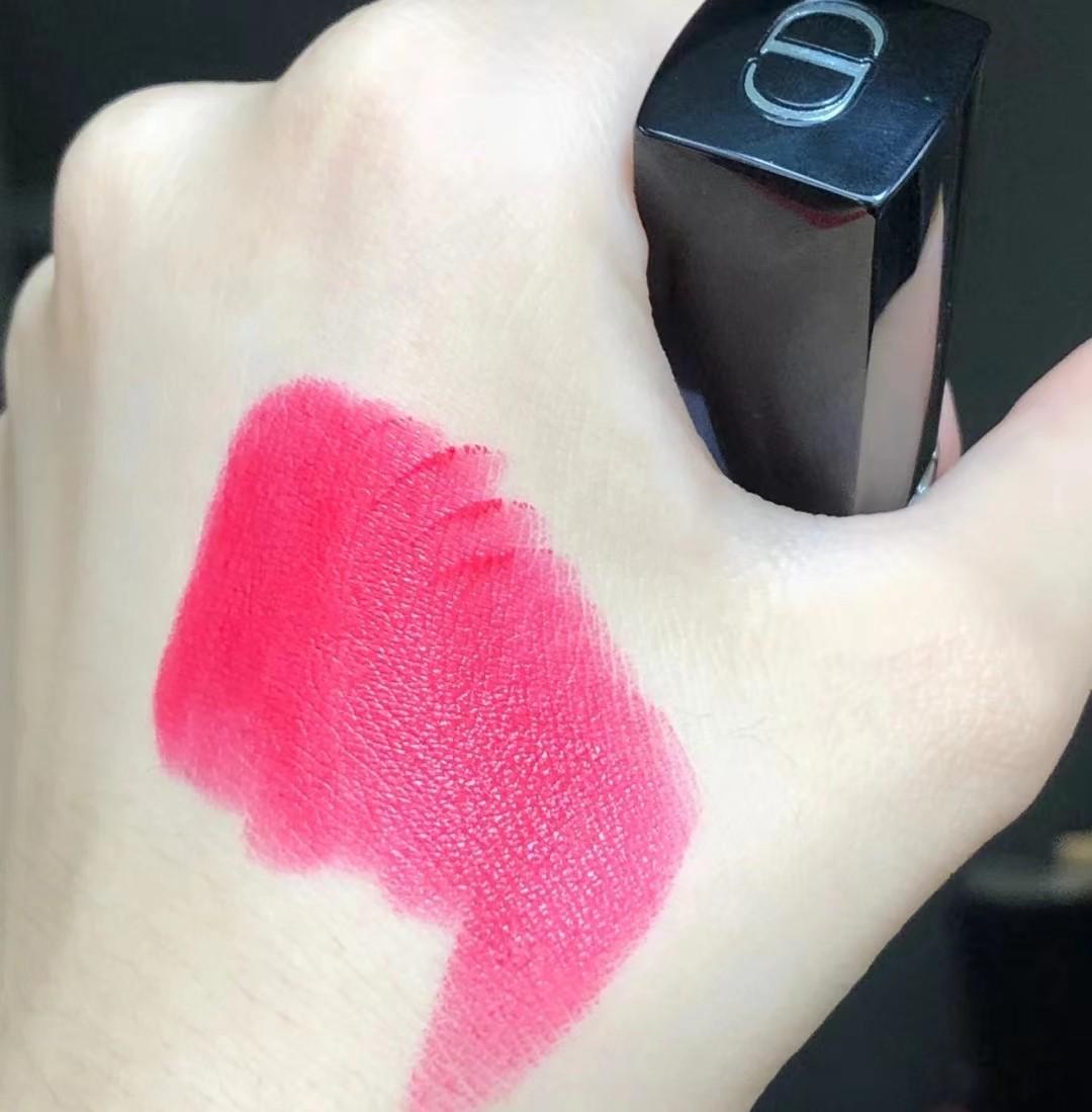 迪奥口红什么颜色好看（迪奥最值得入手的热门口红色号）