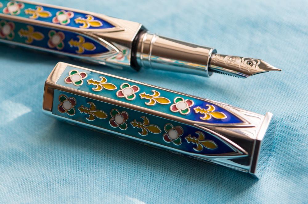 世界上最豪华的钢笔【盘点世界上最昂贵的10支钢笔】