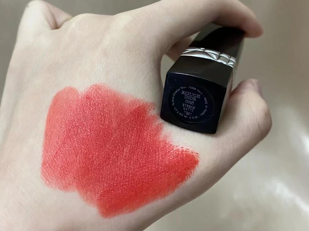 迪奥口红什么颜色好看（迪奥最值得入手的热门口红色号）
