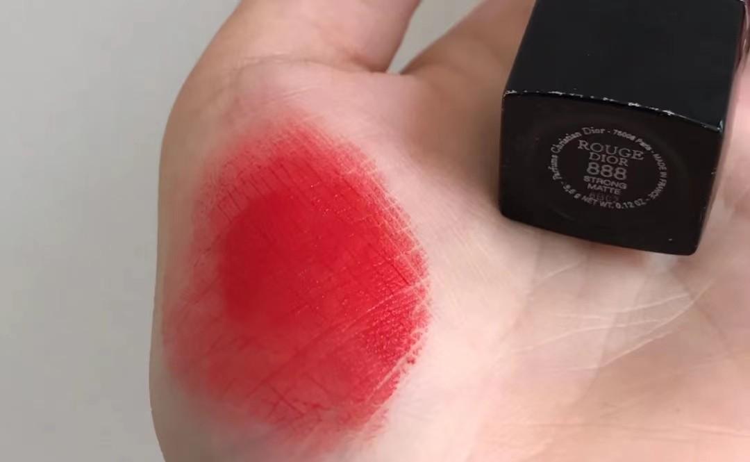 迪奥口红什么颜色好看（迪奥最值得入手的热门口红色号）