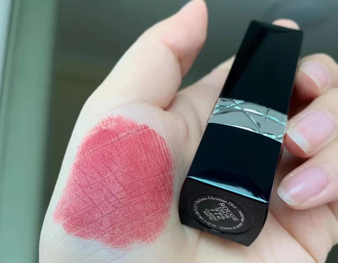 迪奥口红什么颜色好看（迪奥最值得入手的热门口红色号）