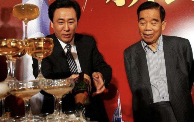 谁是恒大老板？世界首富为何撑起广州恒大？