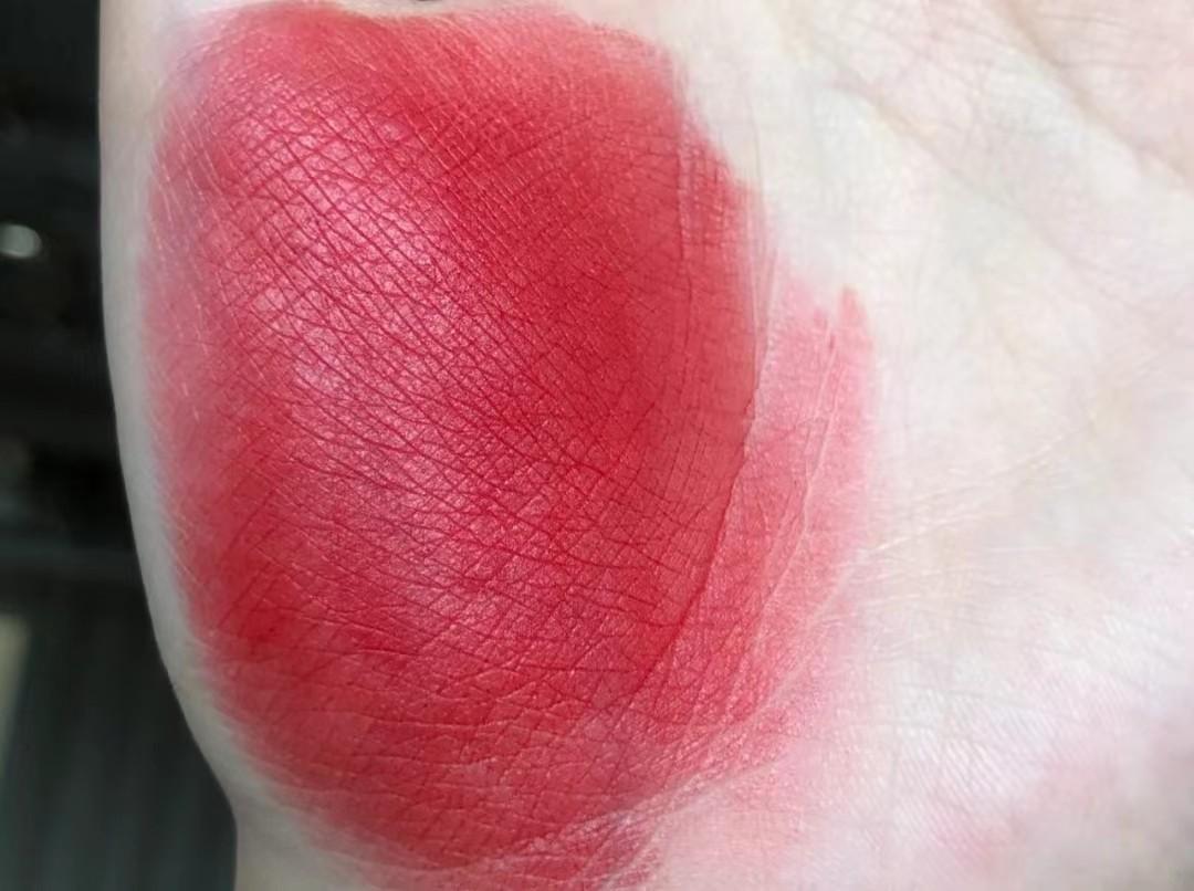 迪奥口红什么颜色好看（迪奥最值得入手的热门口红色号）