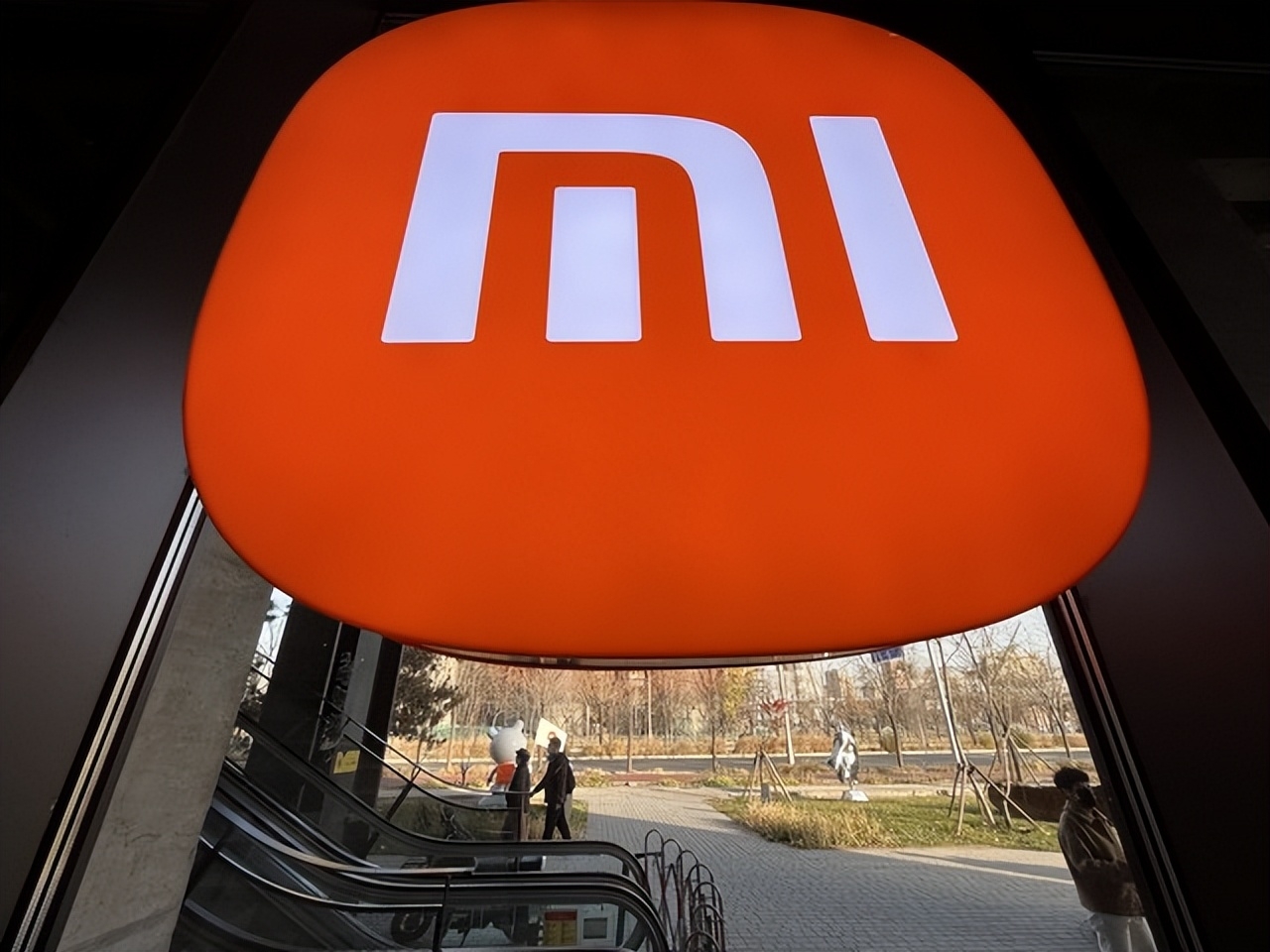 辨别懂行的购买手机：华为苹果、半懂的选小米OV、不懂的选择荣耀是否合理？