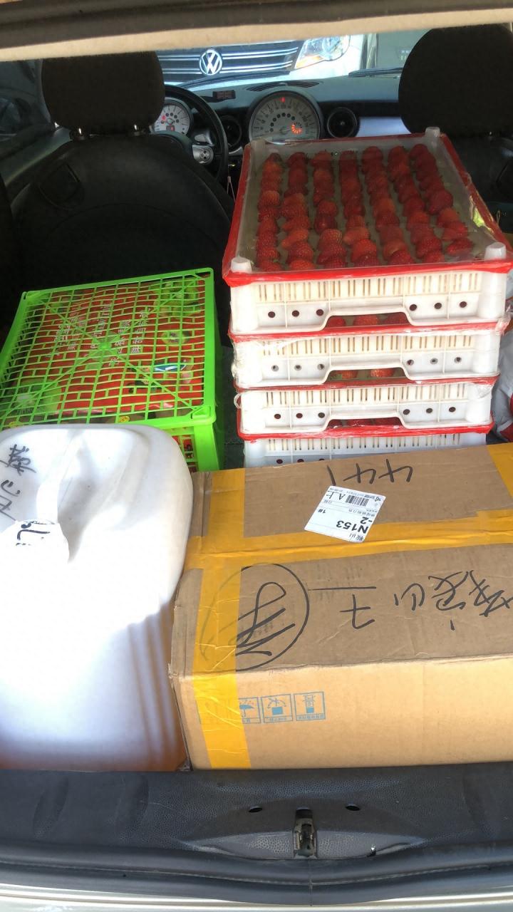 摆地摊赚钱吗？揭秘摆摊背后的真实收入和心酸故事