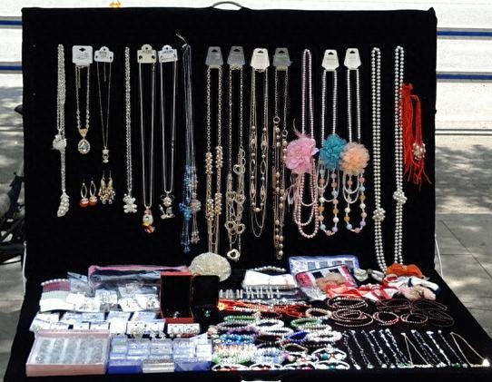 从零开始学摆地摊卖饰品，这几个技巧一定要掌握！