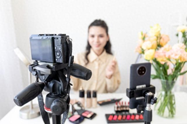 继电商与直播带货后,中国又迎来一个造富方向:未来10年都是趋势