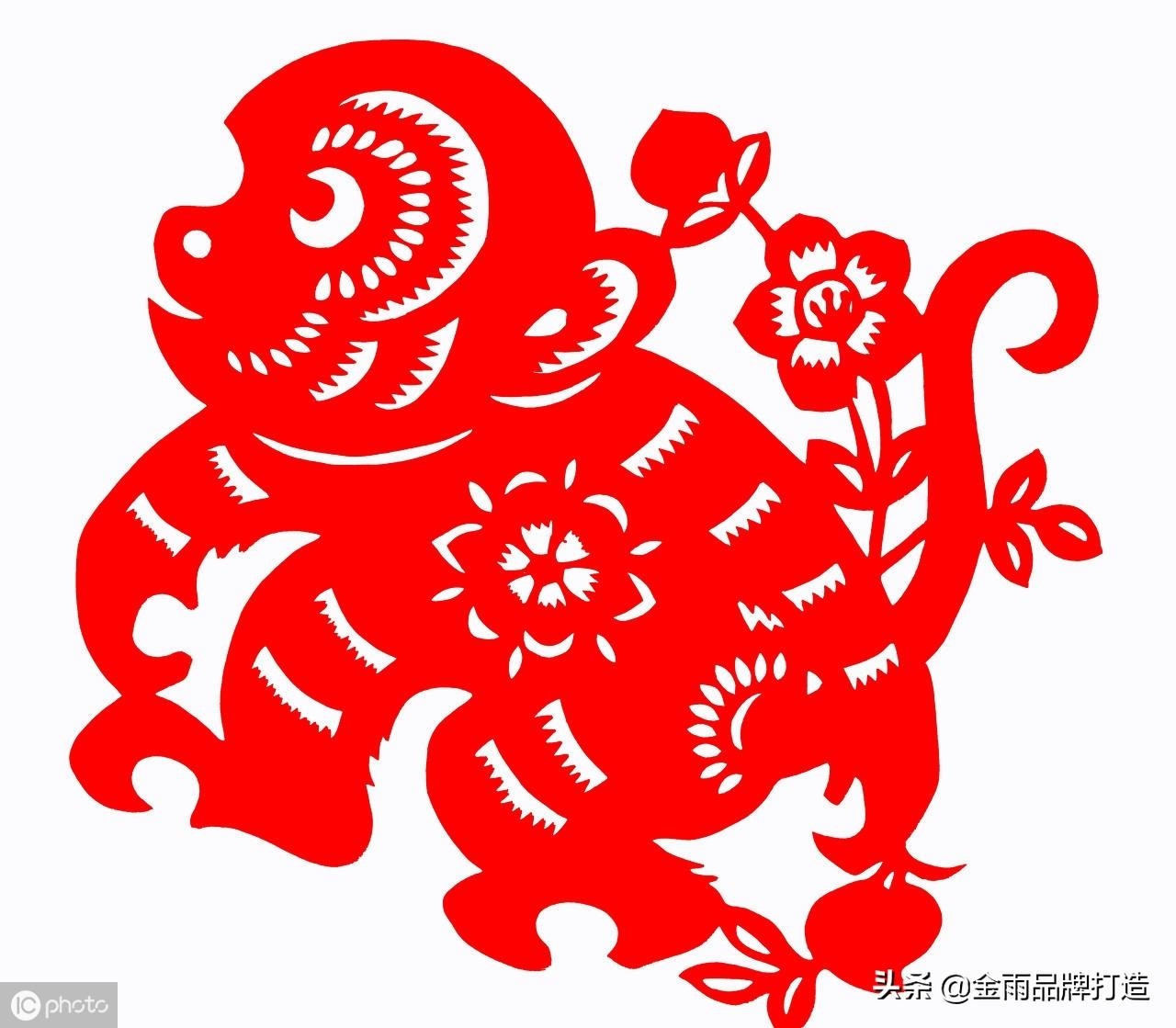 个性创意礼品店加盟（农村姑娘开生肖礼品店月赚到4万）