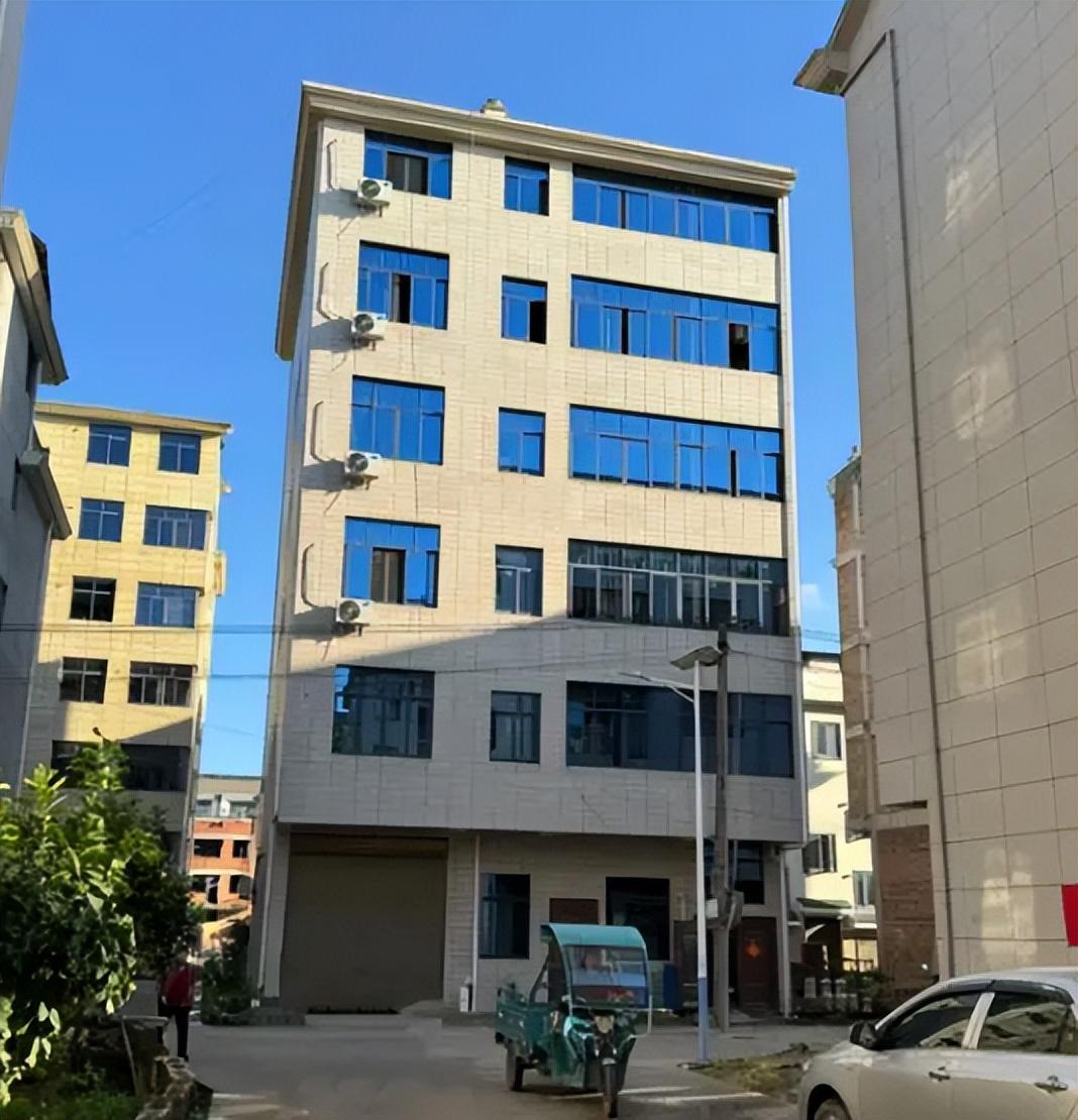 “提灯定损”事发地民宿遭大量退订,提灯定损给江西旅游造成百亿损失 “提灯定损”事发地民宿遭大量退订,提灯定损给江西旅游造成百亿损失