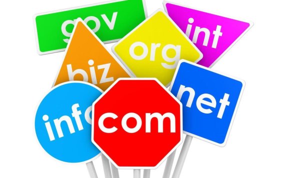 使用com和cn域名建网站的优缺点分析，如何选择更适合你的域名