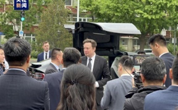 马斯克称未来所有汽车都将是电动的